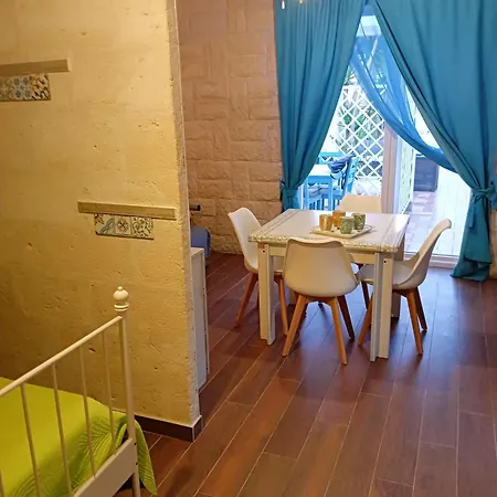 Villa Sleeps 4 In A 100m From The Sandy Sea *