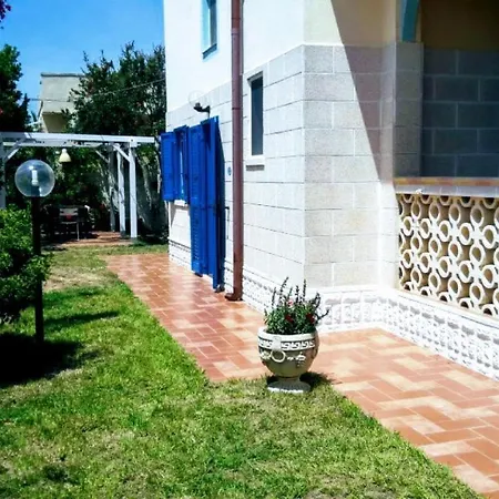 Villa 4 Posti Letto 100 Metri Dal Mare *